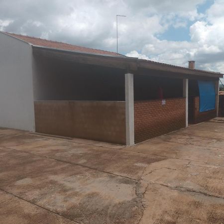 Casa Em Brotas, Wifi, Espaco Todo E Pet Friendly Экстерьер фото